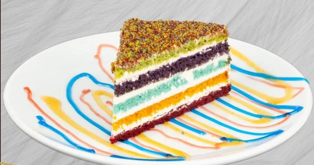 Carnival Cake (Gökkuşağı Pasta)