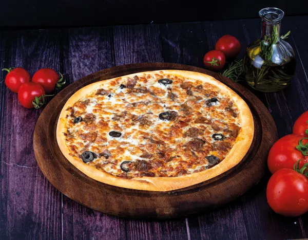 Kavurmalı Pizza