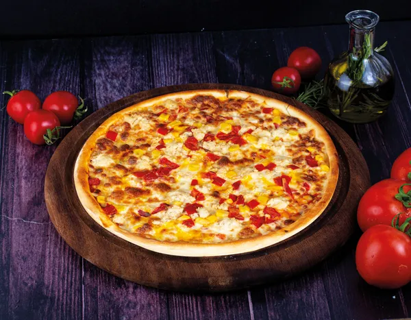 Tavuklu Pizza